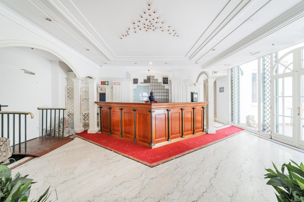 Self-Check-In Hotel Adlon Vienna Exterior photo