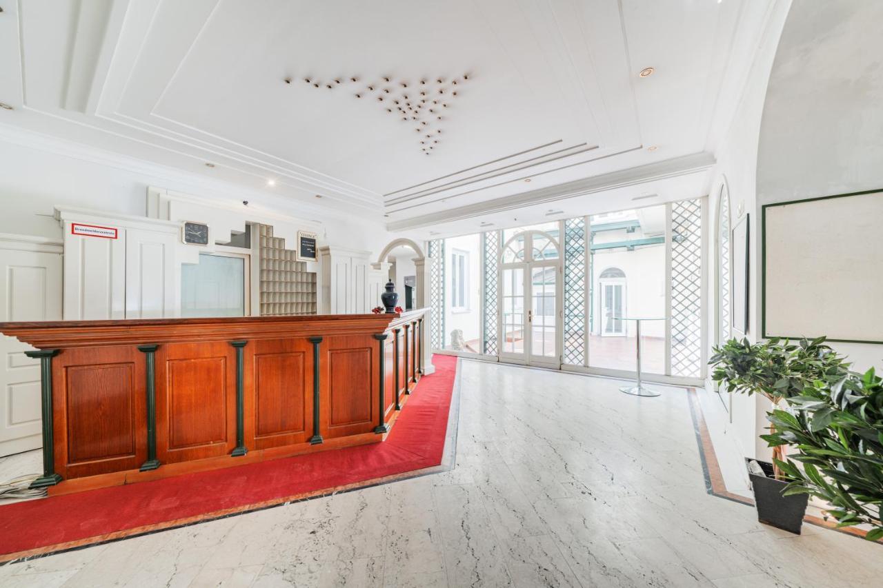 Self-Check-In Hotel Adlon Vienna Exterior photo