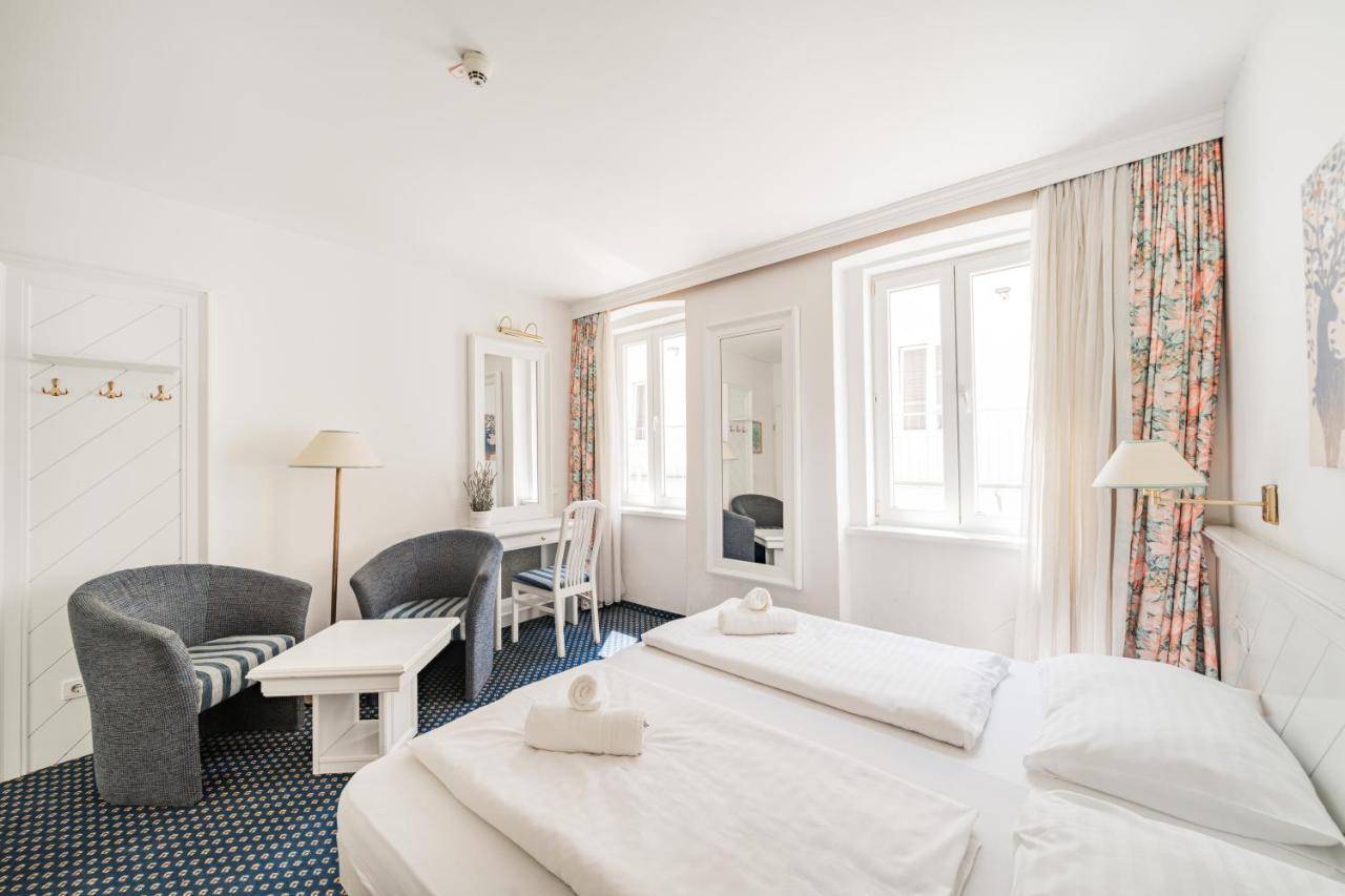 Self-Check-In Hotel Adlon Vienna Exterior photo