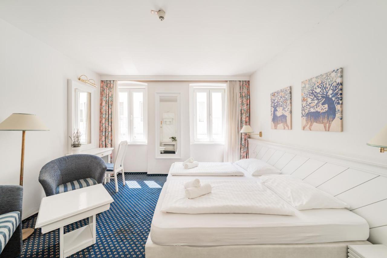 Self-Check-In Hotel Adlon Vienna Exterior photo