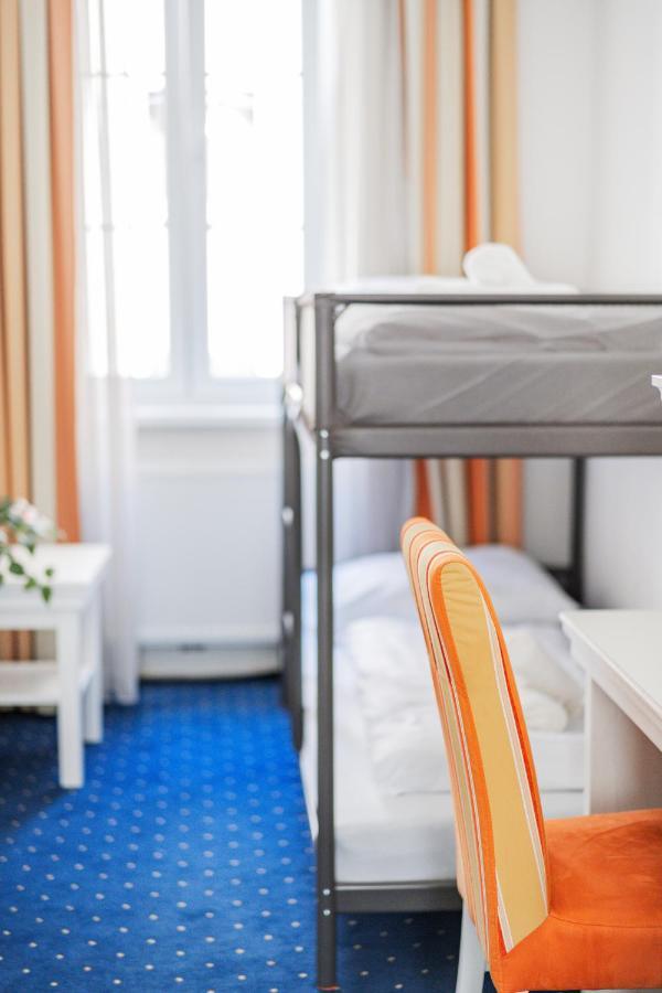 Self-Check-In Hotel Adlon Vienna Exterior photo
