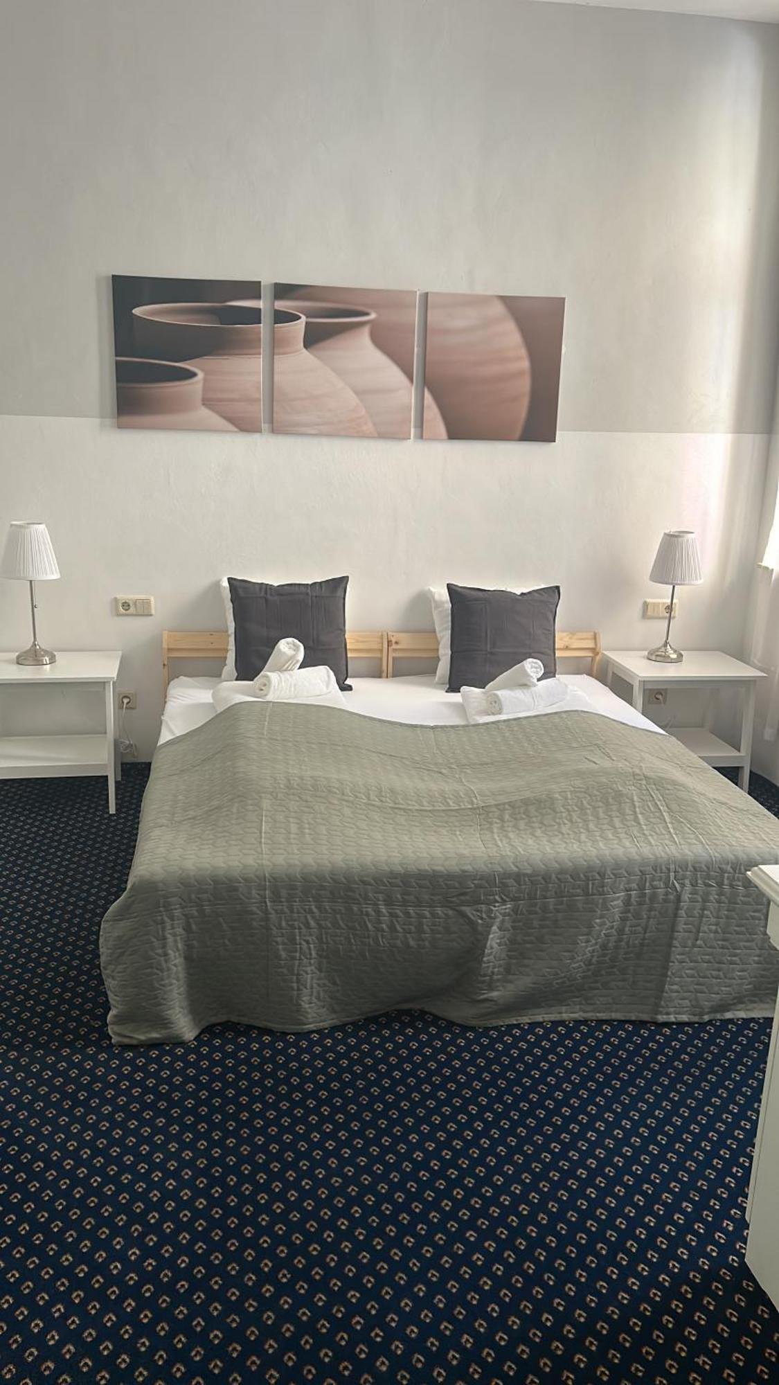 Self-Check-In Hotel Adlon Vienna Exterior photo
